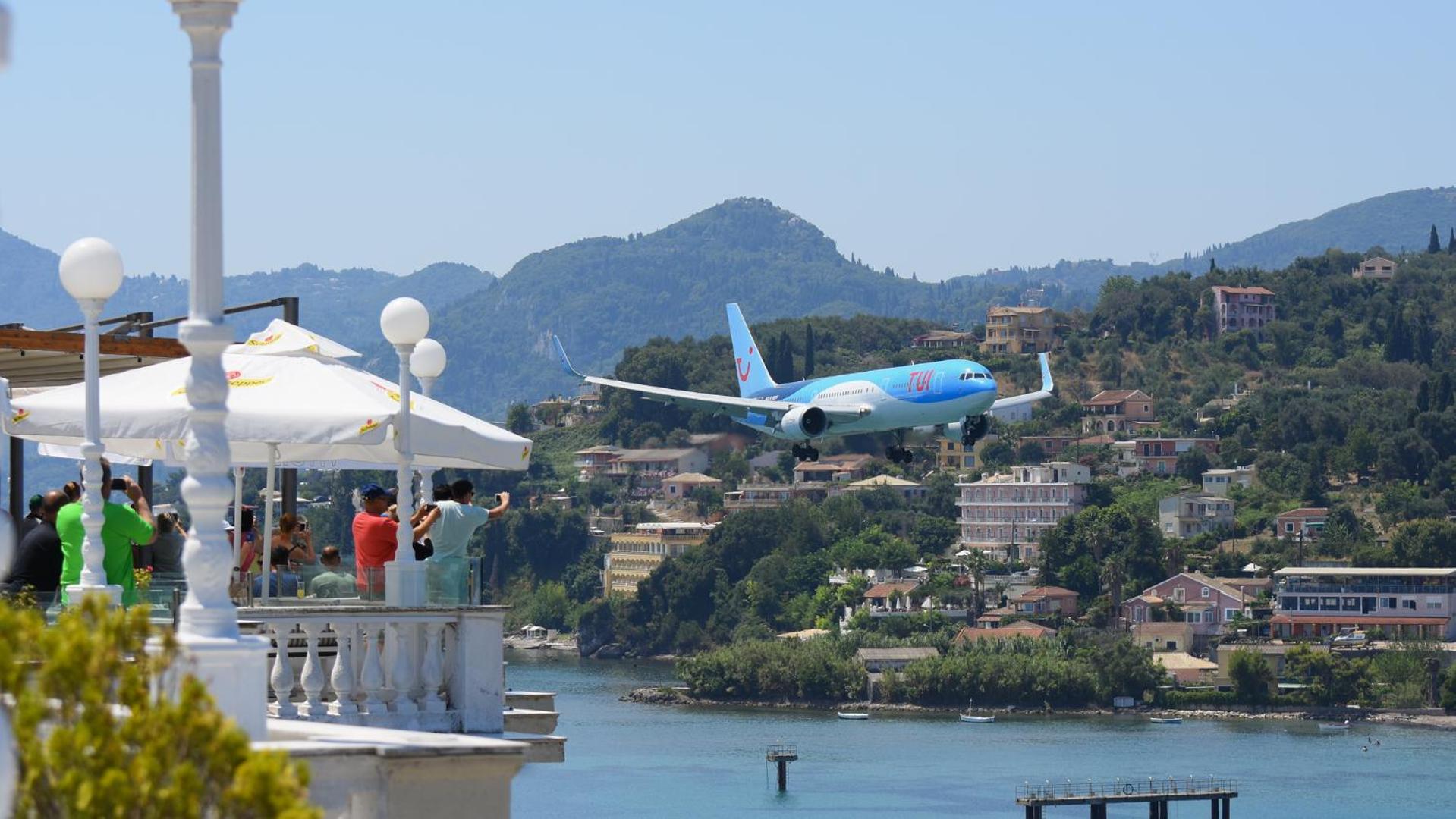 Ionian Luxury Apartments Perama (Corfu) Exterior foto